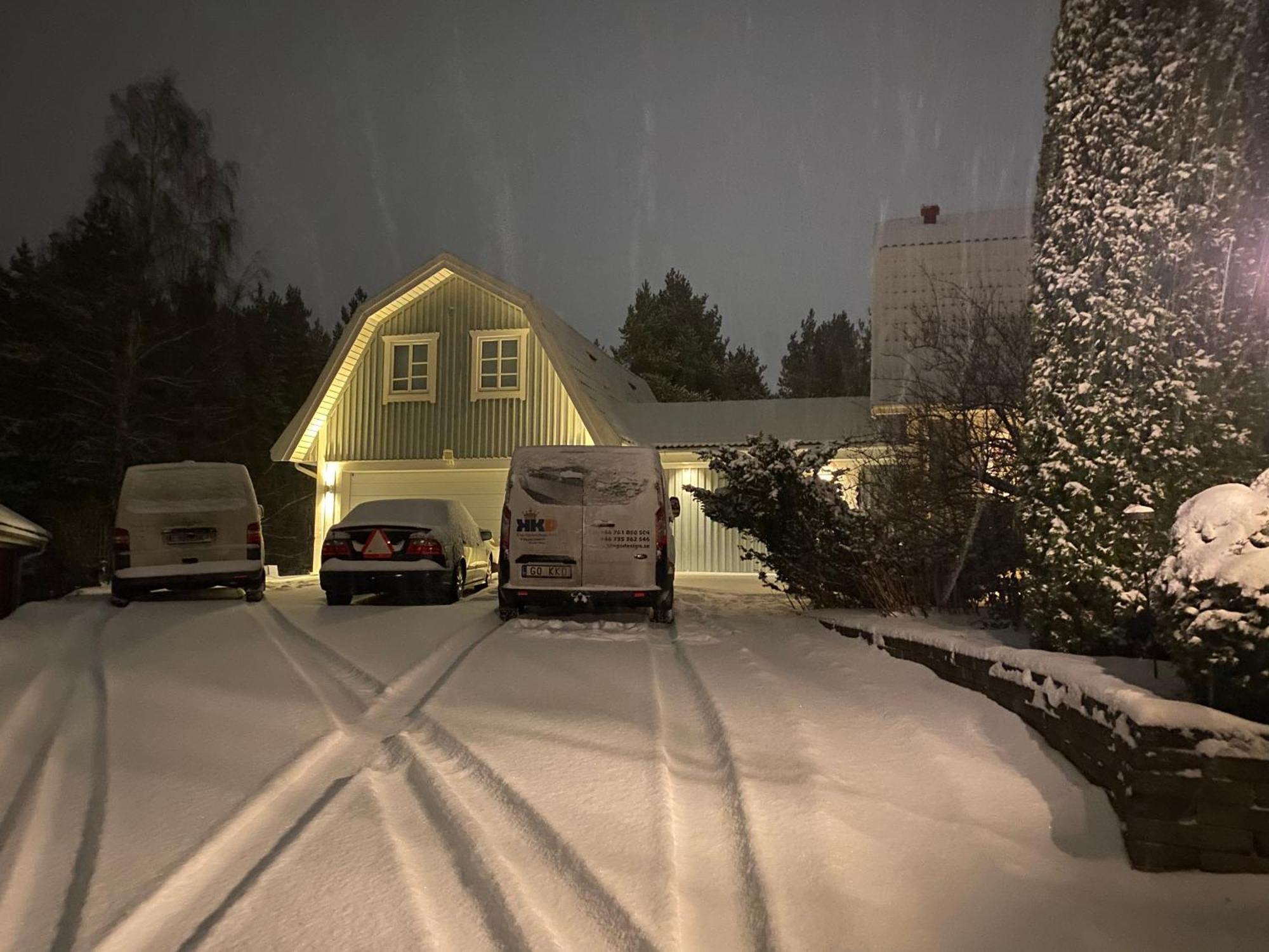 Hotel In Svalsaeter, Kallfors, Jaerna, Stockholm, 5 Min To Golf & 15 Min To Ytterjaerna Concerts Esterno foto