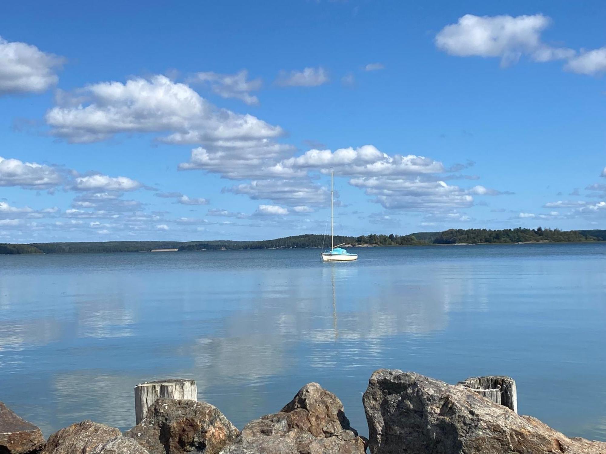 Hotel In Svalsaeter, Kallfors, Jaerna, Stockholm, 5 Min To Golf & 15 Min To Ytterjaerna Concerts Esterno foto